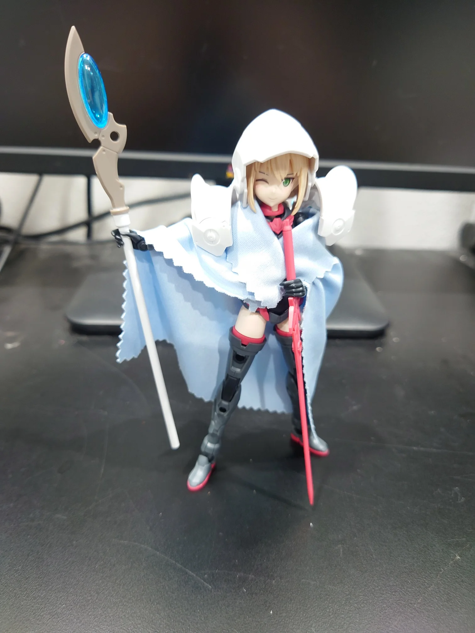 Ảnh dự thi - Maverick Red