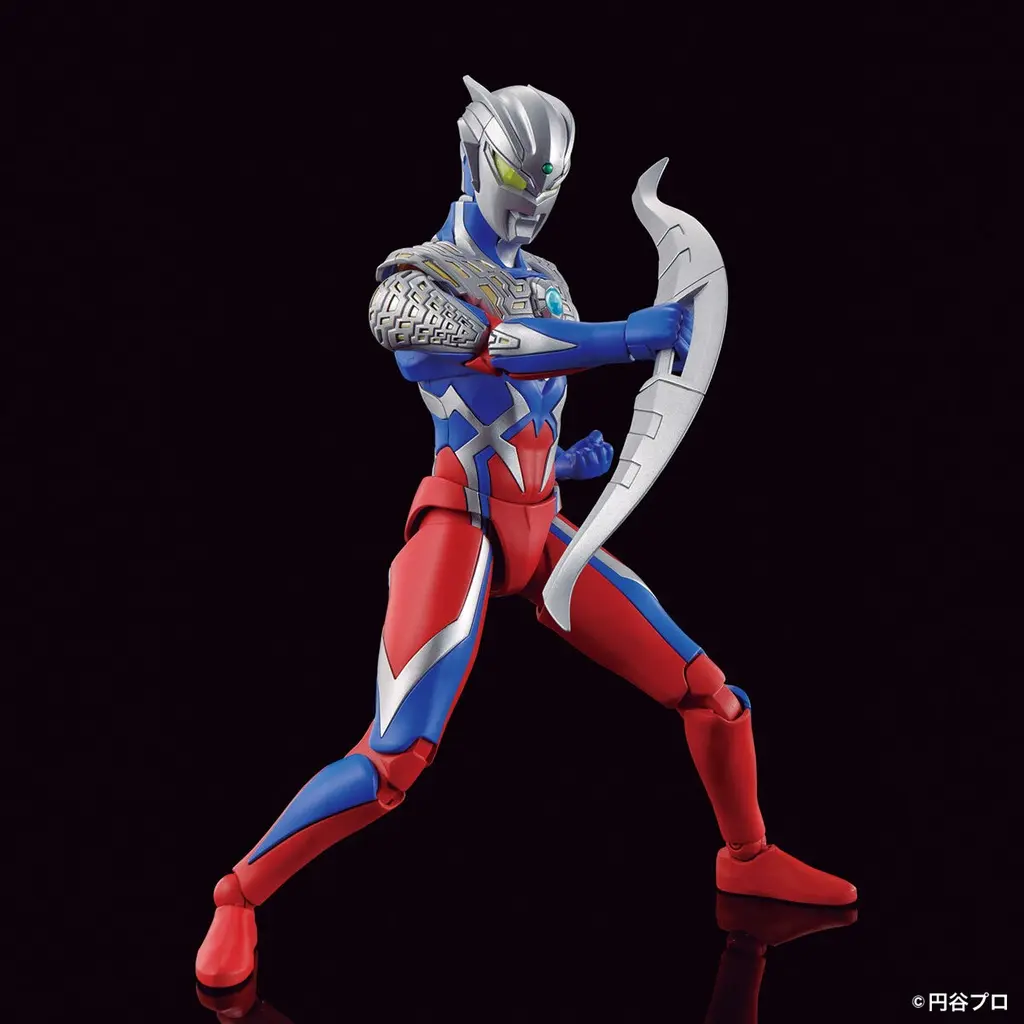 Mô hình lắp ráp Figure-rise Standard Ultraman Zero