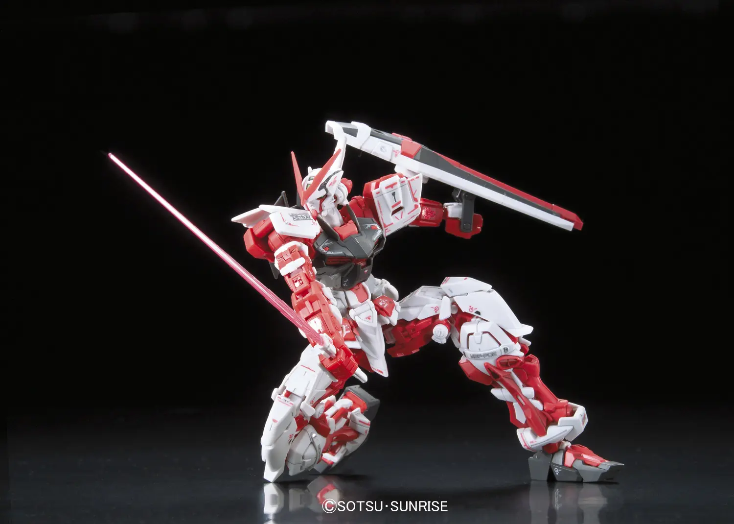 Mô hình lắp ráp RG 1/144 MBF-P02 GUNDAM ASTRAY RED FRAME