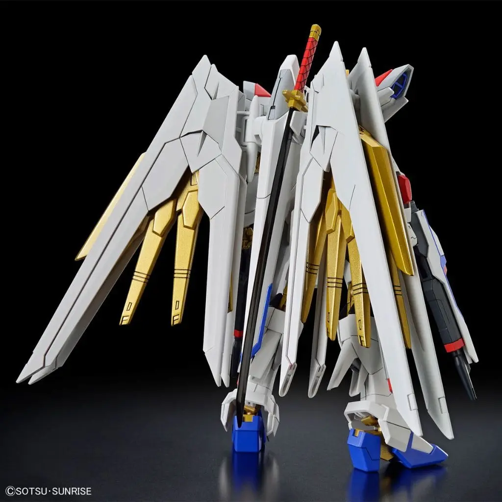 Mô hình lắp ráp HG 1/144 MIGHTY STRIKE FREEDOM GUNDAM
