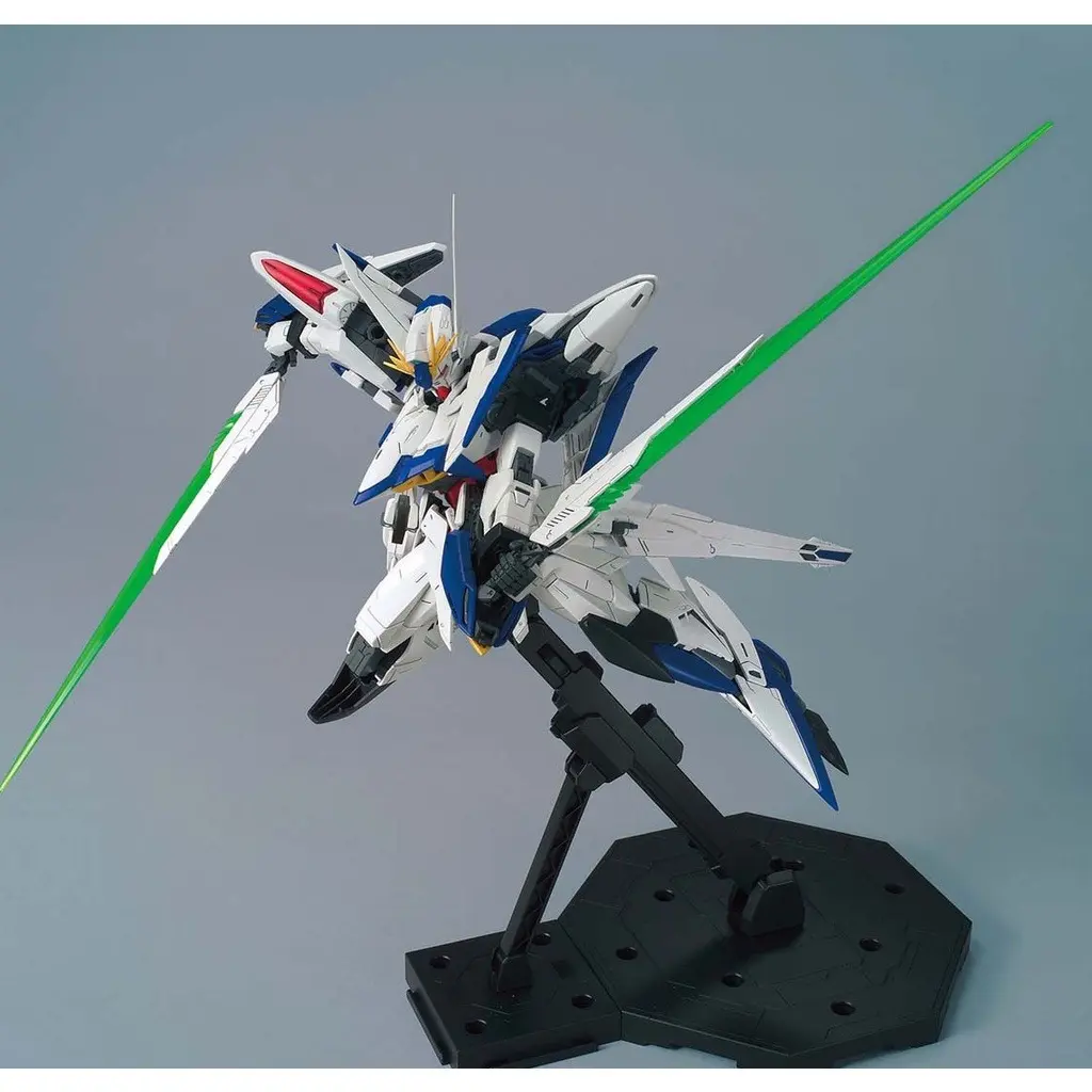 Mô hình lắp ráp MG 1/100 ECLIPSE GUNDAM