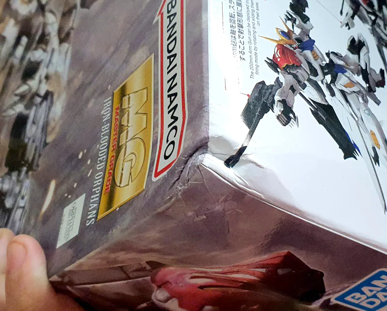 Mô hình lắp ráp MG 1/100 GUNDAM BARBATOS LUPUS ( hộp móp góc )