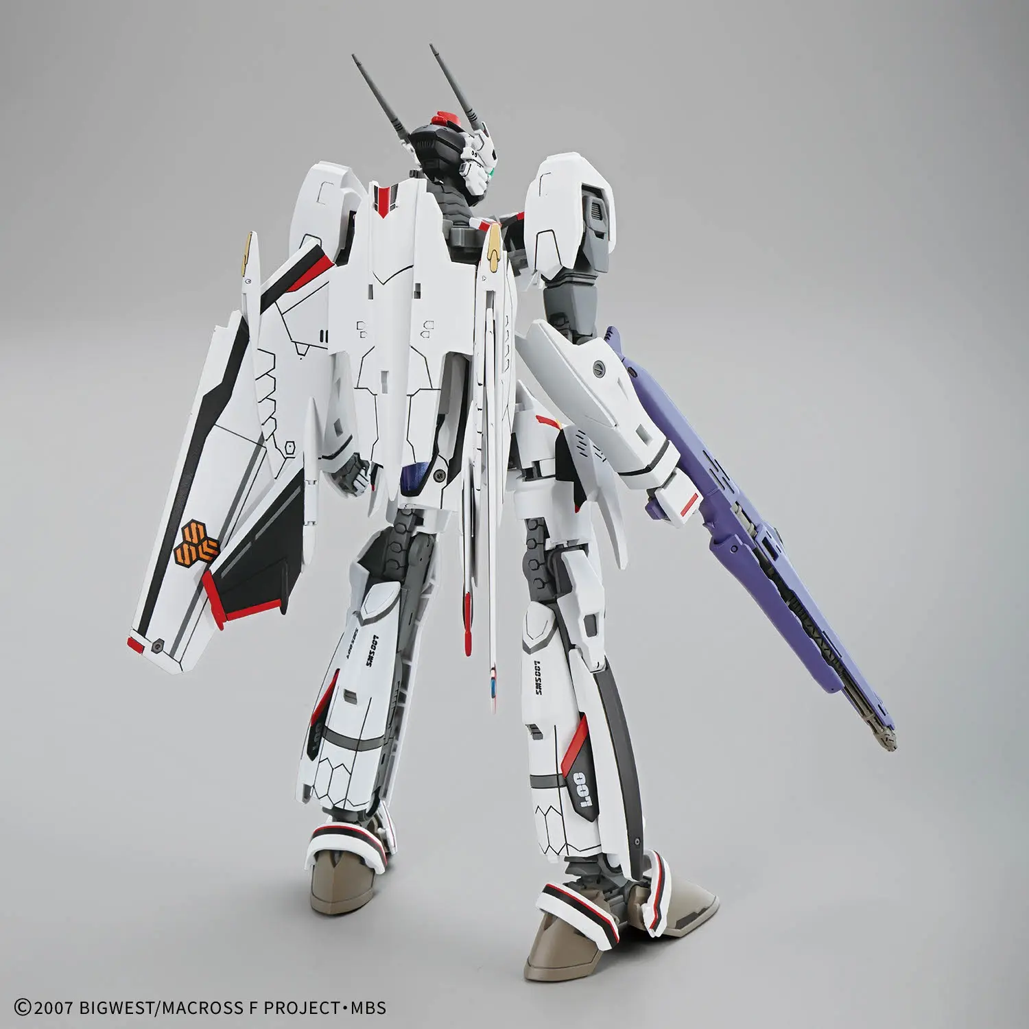 Mô hình lắp ráp HG 1/100 VF-25F MESSIAH VALKYRIE ALTO CUSTOM Deluxe Set